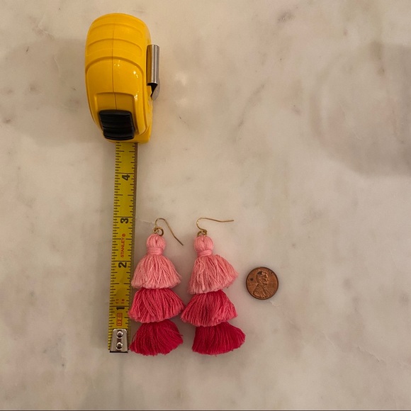 Pink fringe earrings - Picture 2 of 2